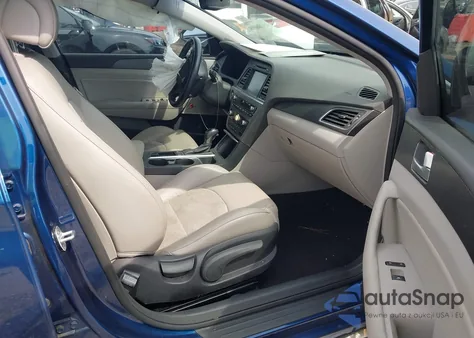 2015 Hyundai Sonata Sport z USA, uszkodzony, nr VIN 5NPE34AF7FH217662